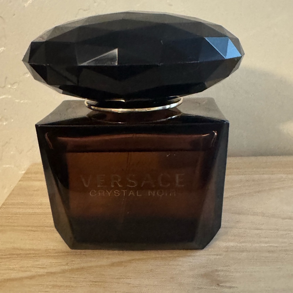 Versace Crystal Noir Eau de Parfum Bottle